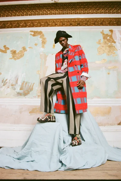 Look 50